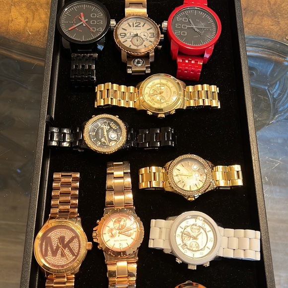 Watches for sale! - Picture 2 of 3